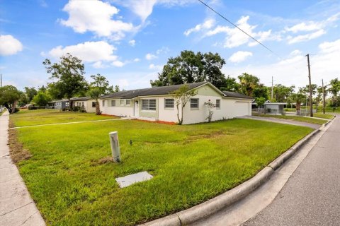 House in Maitland, Florida 4 bedrooms, 149.11 sq.m. № 1805762 - photo 22