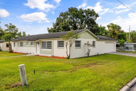House in Maitland, Florida 4 bedrooms, 149.11 sq.m. № 1805762 - photo 23