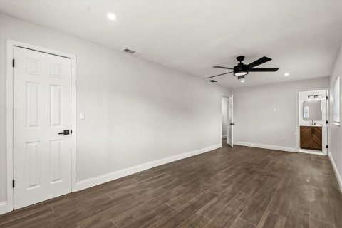 House in Maitland, Florida 4 bedrooms, 149.11 sq.m. № 1805762 - photo 18