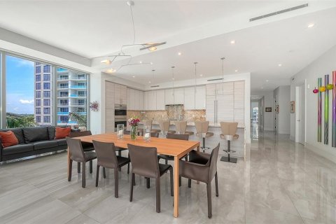 Купить кондоминиум в Сарасота, Флорида 8 комнат, 352.84м2, № 2092601 - фото 10