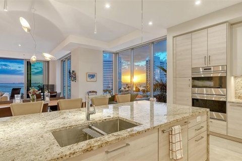 Купить кондоминиум в Сарасота, Флорида 8 комнат, 352.84м2, № 2092601 - фото 15