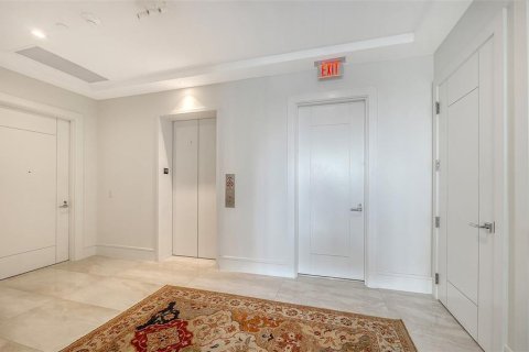 Купить кондоминиум в Сарасота, Флорида 8 комнат, 352.84м2, № 2092601 - фото 6