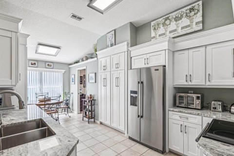 Купить виллу или дом в Нью-Порт-Ричи, Флорида 6 комнат, 149.39м2, № 2220630 - фото 11