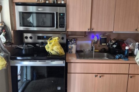 Купить виллу или дом в Майами, Флорида 2 спальни, № 1999055 - фото 5