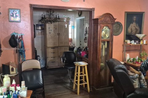 Купить виллу или дом в Майами, Флорида 2 спальни, № 1999055 - фото 8