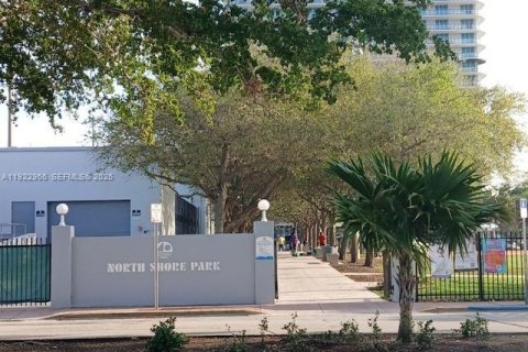 Copropriété à louer à Miami Beach, Floride: 36.42 m2 № 1982395 - photo 9