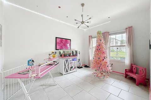 House in Apopka, Florida 4 bedrooms, 227.24 sq.m. № 2095336 - photo 27