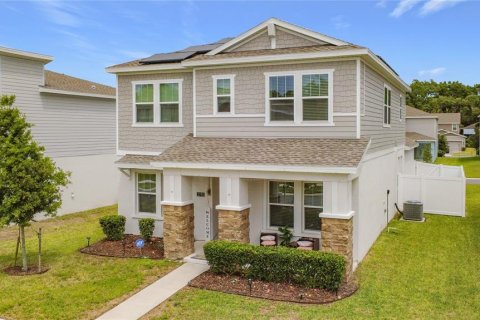 House in Apopka, Florida 4 bedrooms, 227.24 sq.m. № 2095336 - photo 11