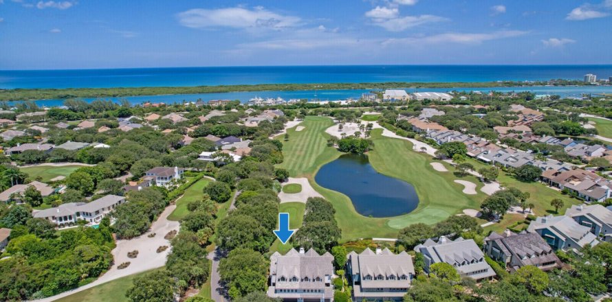 Adosado en Jupiter, Florida 4 dormitorios, 378.39 m2 № 938677