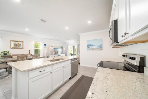 Villa ou maison à vendre à Lakewood Ranch, Floride: 5 chambres, 234.3 m2 № 2395708 - photo 23