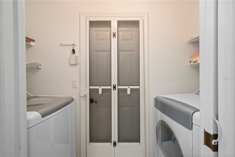 House in Punta Gorda, Florida 2 bedrooms, 107.95 sq.m. № 2111021 - photo 28