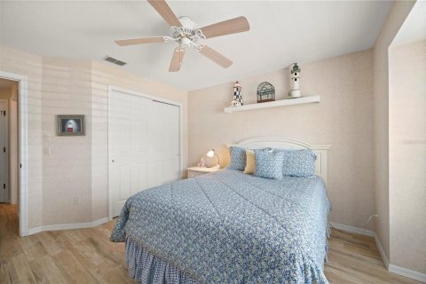 House in Punta Gorda, Florida 2 bedrooms, 107.95 sq.m. № 2111021 - photo 27
