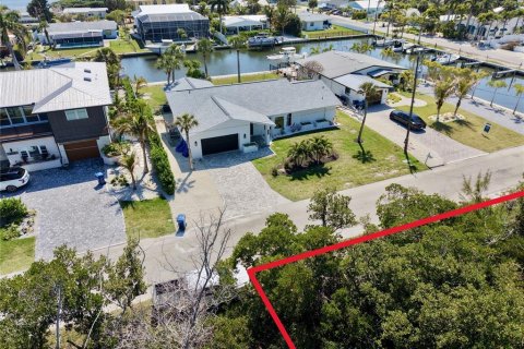 Land in Holmes Beach, Florida № 2233002 - photo 5