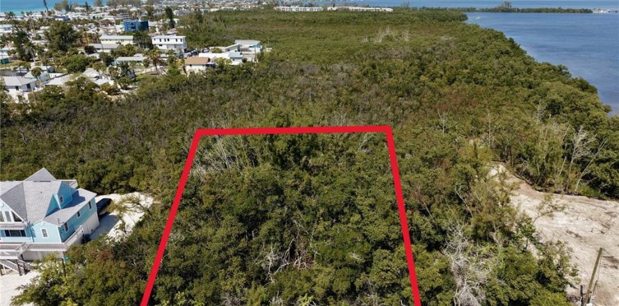 Land in Holmes Beach, Florida № 2233002