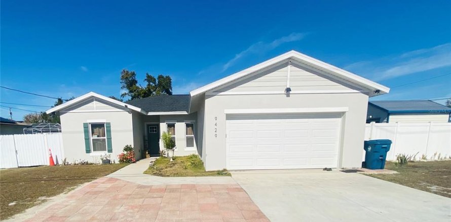 Casa en Spring Hill, Florida 3 dormitorios, 148.64 m2 № 2151704