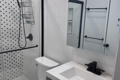 Casa en venta en Pembroke Pines, Florida, 3 dormitorios, 155.61 m2 № 2246170 - foto 16