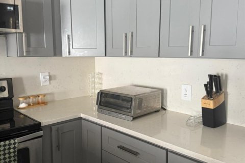 Casa en venta en Pembroke Pines, Florida, 3 dormitorios, 155.61 m2 № 2246170 - foto 8