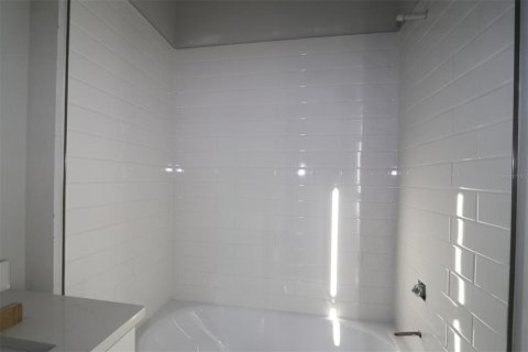 Adosado en venta en Tampa, Florida, 3 dormitorios, 181.35 m2 № 1829068 - foto 12