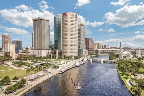 Adosado en venta en Tampa, Florida, 3 dormitorios, 181.35 m2 № 1829068 - foto 20