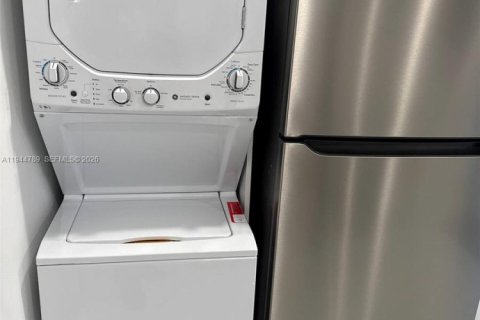 Apartment in Miami, Florida 1 bedroom, 203.64 sq.m. № 2001389 - photo 7