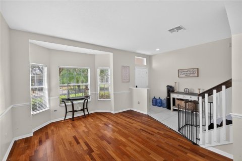House in Orlando, Florida 4 bedrooms, 217.95 sq.m. № 2199966 - photo 4
