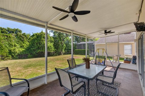 House in Orlando, Florida 4 bedrooms, 217.95 sq.m. № 2199966 - photo 25