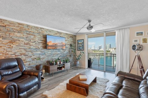 Copropriété à vendre à Hallandale Beach, Floride: 1 chambre, 81.48 m2 № 1994245 - photo 5