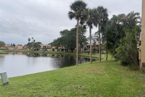 Adosado en venta en Pembroke Pines, Florida, 4 dormitorios, 171.59 m2 № 2031389 - foto 20