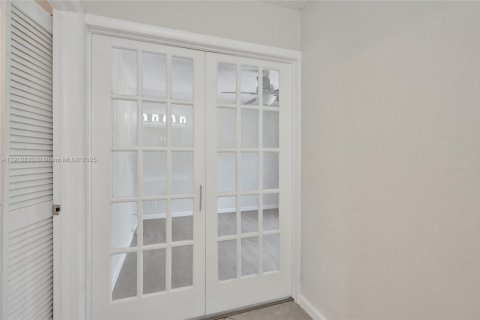 Купить кондоминиум в Лодерхилл, Флорида 1 спальня, 62.71м2, № 2018677 - фото 21