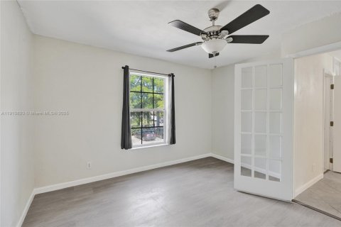 Купить кондоминиум в Лодерхилл, Флорида 1 спальня, 62.71м2, № 2018677 - фото 26