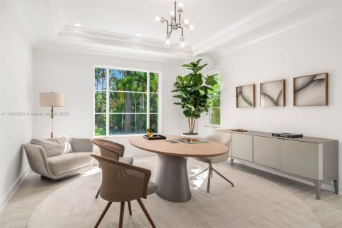 Купить виллу или дом в Голден-Бич, Флорида 6 спален, 617.06м2, № 1790792 - фото 12