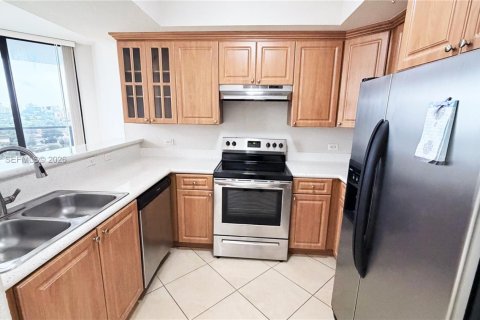 Copropriété à louer à Miami, Floride: 2 chambres, 104.33 m2 № 2006243 - photo 8