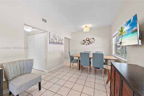 Appartement à louer à Fort Lauderdale, Floride: 1 chambre, 421.31 m2 № 1988899 - photo 6