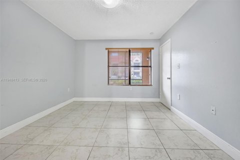 Copropriété à vendre à Miami, Floride: 2 chambres, 90.95 m2 № 2004389 - photo 13