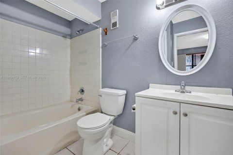 Copropriété à vendre à Miami, Floride: 2 chambres, 90.95 m2 № 2004389 - photo 12