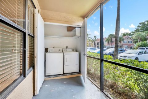 Copropriété à vendre à Miami, Floride: 2 chambres, 90.95 m2 № 2004389 - photo 25