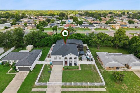 Casa en venta en Deltona, Florida, 4 dormitorios, 278.52 m2 № 2383321 - foto 30