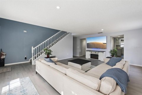 Casa en venta en Deltona, Florida, 4 dormitorios, 278.52 m2 № 2383321 - foto 12