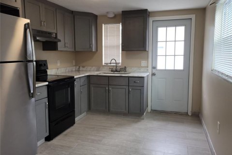 Casa en alquiler en Holiday, Florida, 2 dormitorios, 65.03 m2 № 1788114 - foto 8