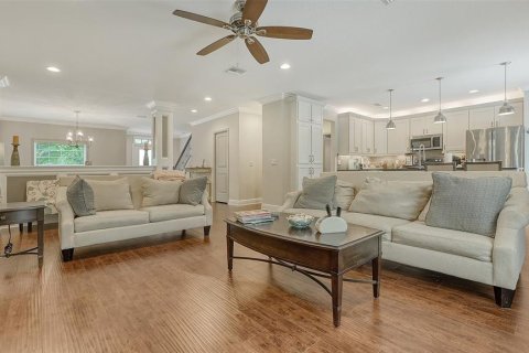 House in Sarasota, Florida 3 bedrooms, 230.58 sq.m. № 2222655 - photo 15