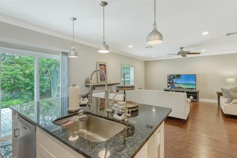 House in Sarasota, Florida 3 bedrooms, 230.58 sq.m. № 2222655 - photo 19