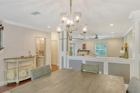 House in Sarasota, Florida 3 bedrooms, 230.58 sq.m. № 2222655 - photo 10