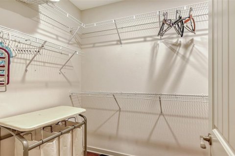 House in Sarasota, Florida 3 bedrooms, 230.58 sq.m. № 2222655 - photo 26