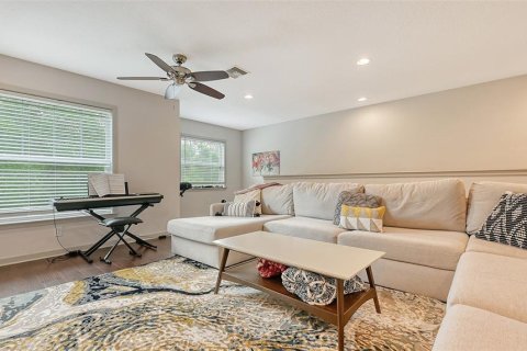 House in Sarasota, Florida 3 bedrooms, 230.58 sq.m. № 2222655 - photo 28