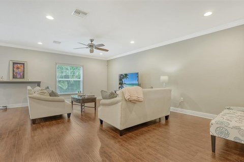 House in Sarasota, Florida 3 bedrooms, 230.58 sq.m. № 2222655 - photo 12