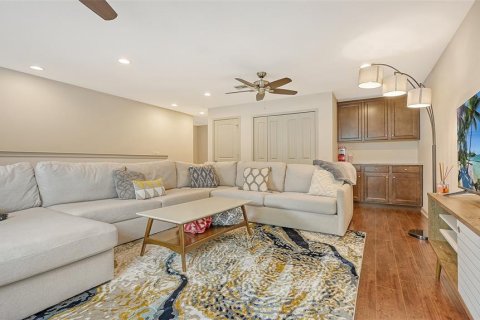 House in Sarasota, Florida 3 bedrooms, 230.58 sq.m. № 2222655 - photo 29