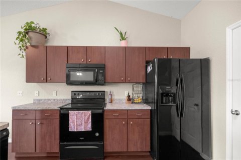 House in Ocala, Florida 3 bedrooms, 131.55 sq.m. № 2112071 - photo 7
