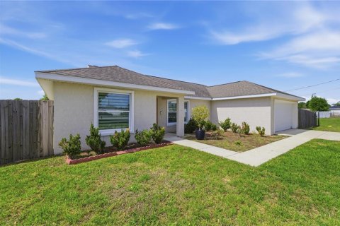 House in Ocala, Florida 3 bedrooms, 131.55 sq.m. № 2112071 - photo 23