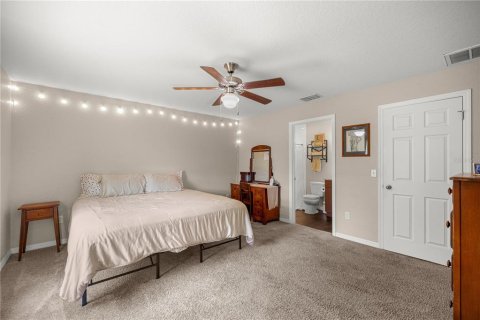 House in Ocala, Florida 3 bedrooms, 131.55 sq.m. № 2112071 - photo 11