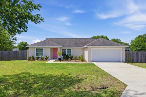 House in Ocala, Florida 3 bedrooms, 131.55 sq.m. № 2112071